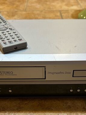 Sansui VRDVD4005 VHS Hi-Fi DVD Recorder Player VCR Combo Dolby TESTED Remote